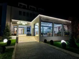 匝姆卡蘇恰瓦酒店