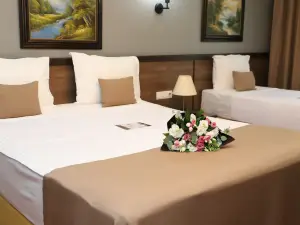 Hizel Hotel