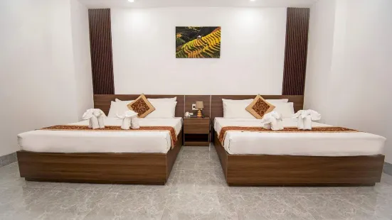 OYO 1180 Huy Ngoc Hotel