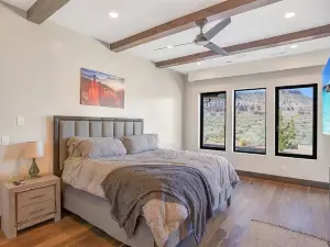 Gorgeous and modern home surrounded by Zion views