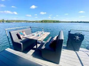 Houseboat at Mookerplas