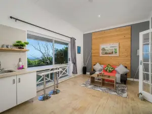 302 on Old Sea View Road Chelsea