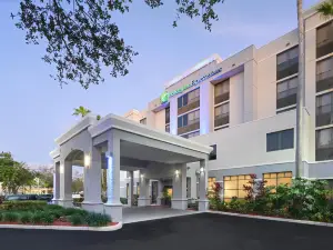 Holiday Inn Express & Suites KENDALL EAST - MIAMI by IHG