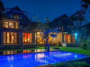 River House Lodge