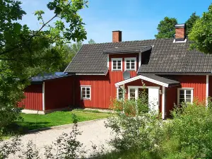 17 person holiday home in MELLERUD-By Traum
