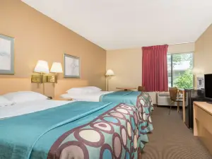 Super 8 by Wyndham Menomonie WI