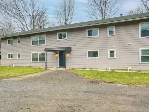 Conneaut Lake Apartment < 1 Mi to Waterfront!