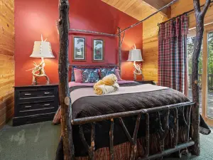 Cozy Cabin with Game Room and Outdoor Dining - Charming Rustic Retreat