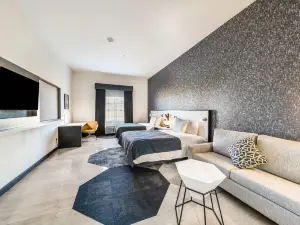 Hy-Lo Hotel