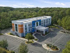 Holiday Inn Express & Suites RALEIGH WEST - LENOVO CENTER by IHG