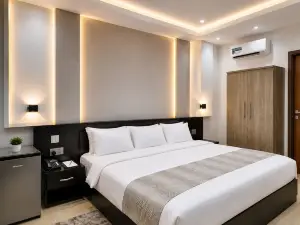De'reels Hotel & Suites