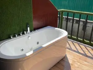 Noree Jacuzzi House