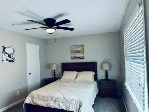 Cozy Hilltop 3-bedroom house in charming Dallas GA.