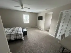 Convenience+Convenience=Charming 3 bedroom house with WiFi,AC in pleasant Evans