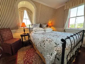 George House Heritage B&B