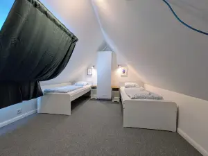 mg4 Apartments