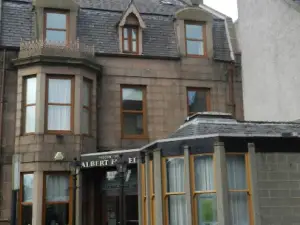 Albert Hotel