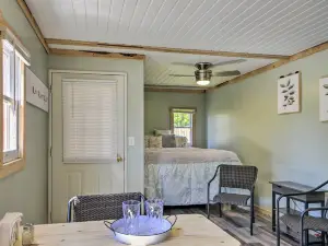 Mt Lookout Tiny House w/ Backyard & Fire Pit!