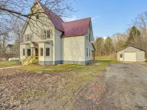 Altmar Home w/ Fire Pit < 1 Mi to Salmon River!