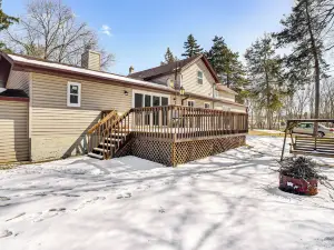 2 Mi to Road America: Pet-friendly Duplex!