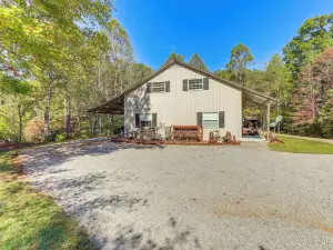 8 Mi to Tellico Plains Family Home Near Trails!