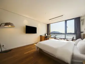 Sacheon Rubens Hotel