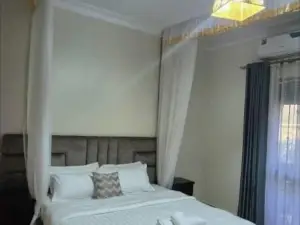 Pariyova Country Hotel