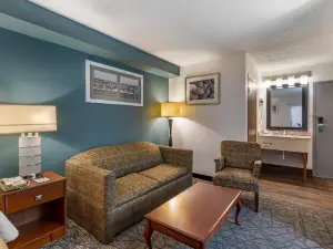 Quality Inn Austintown-Youngstown West