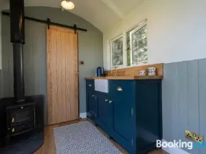 Bannfield Shepherds Hut
