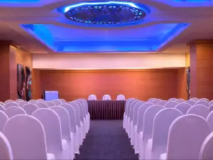 Hotel D Grand, Bareilly