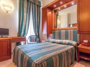 Raeli Hotel Archimede