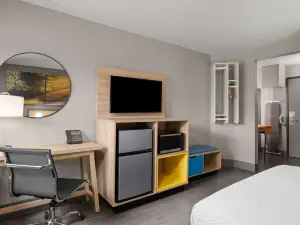 La Quinta Inn by Wyndham Milwaukee Airport / Oak Creek
