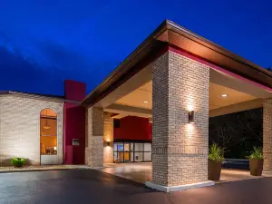 Best Western Plus North Canton Inn  Suites