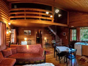 Chalet Likouresi Village