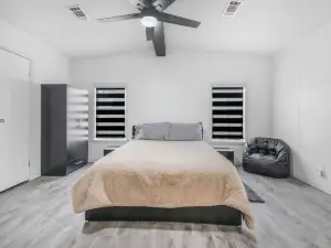 Charming 2-bedroom house with AC, WiFi in Steinhatchee