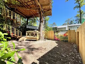 Treehouse with golf cart in Shepherd - near Lake with wild alligators
