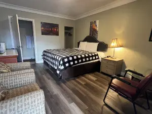 Tulip Motel