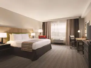 Country Inn & Suites by Radisson, Belleville, on