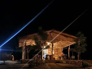 Mana Star Lounge Hotel