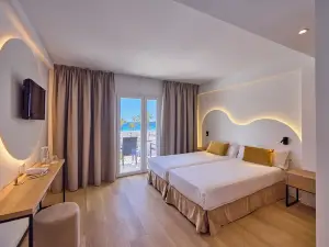 Universal Hotel Bikini