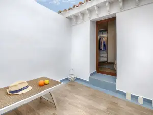 ホスタルアルテアハウス