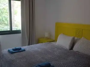 Beach Apt. with Fast Wifi