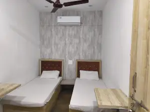 Metro Boys PG & Hostel
