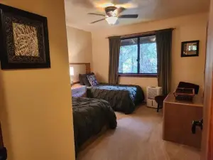 Hale Mauna Loa Upper Level with Shared Hot Tub