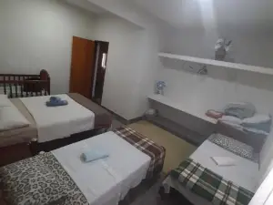 Casa Para Aluguel de Temporada em Carrancas MG - Casa do Artista