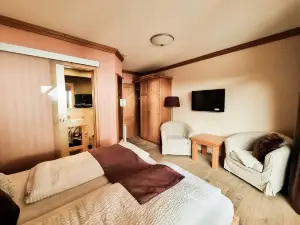 Landhaus Talblick- Frühstückspension-Hotel Garni
