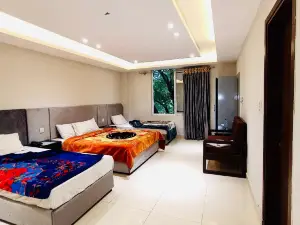 7 Creek Hotel Naran
