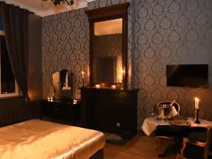 VIP Room 209