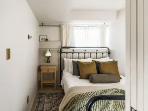 Charming guest suite in Sechelt