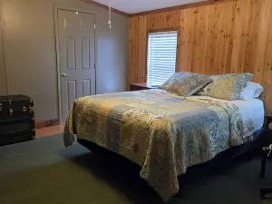 The Lodge on Whaley Town